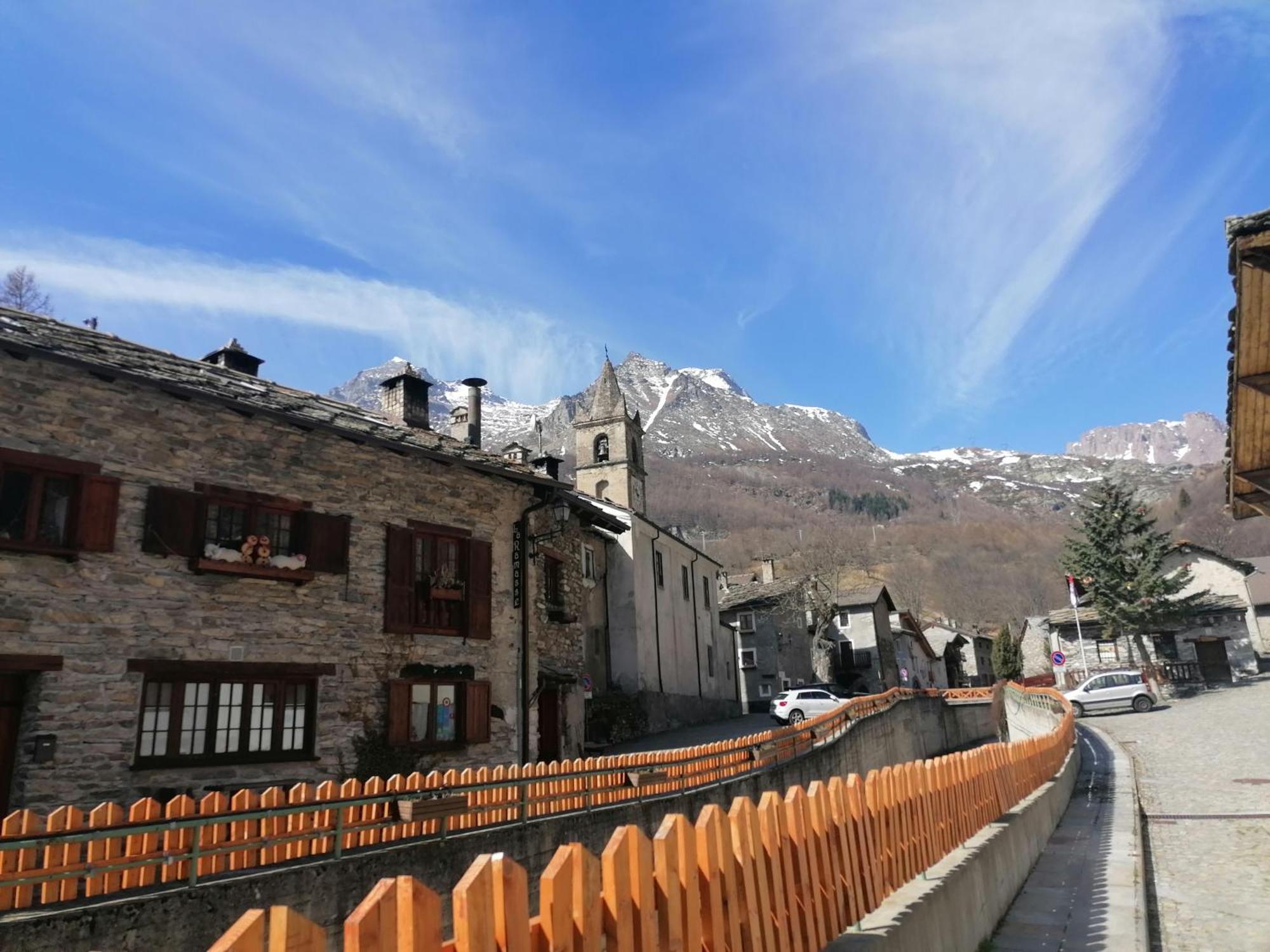 Ca Ad Me Pare Alloggio Con Terrazza Panoramica Монченизио Экстерьер фото