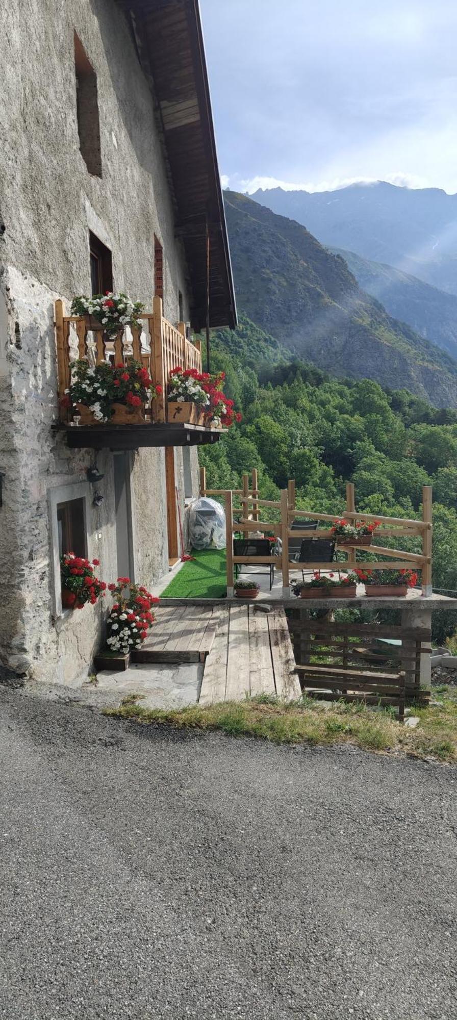 Ca Ad Me Pare Alloggio Con Terrazza Panoramica Монченизио Экстерьер фото